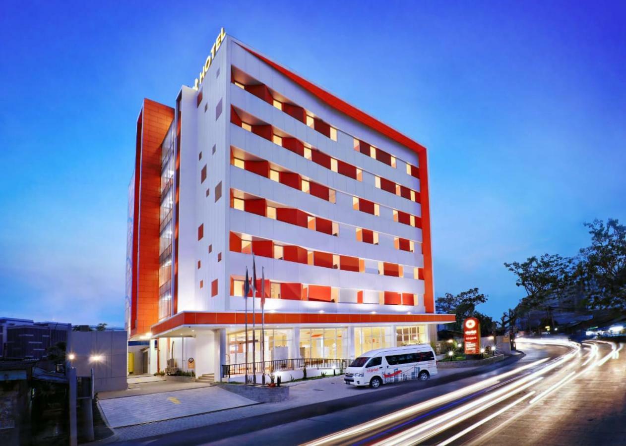 สตาร์เล็ต โฮเทล จาการ์ตา แอร์พอร์ต Hotel ทังเกอรัง ภายนอก รูปภาพ